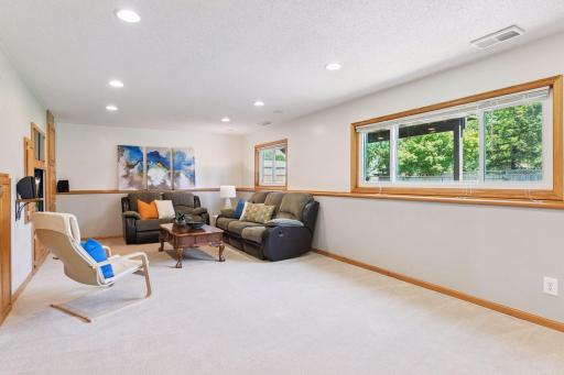 8930 Woodhall Crossing N, Brooklyn Park, MN 55443