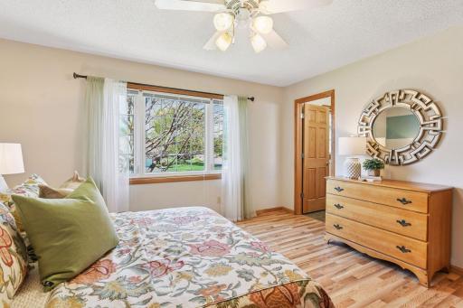 8930 Woodhall Crossing N, Brooklyn Park, MN 55443