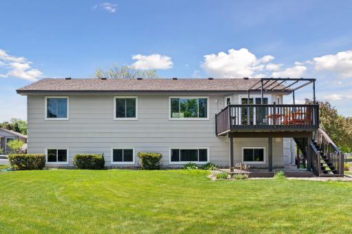 8930 Woodhall Crossing N, Brooklyn Park, MN 55443