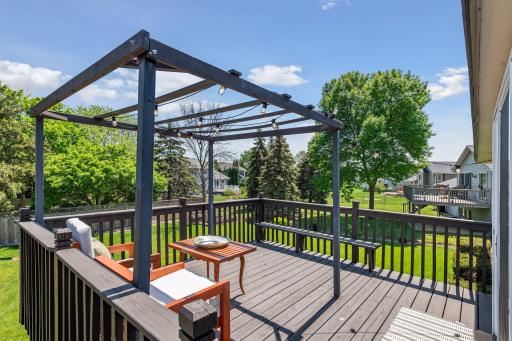 8930 Woodhall Crossing N, Brooklyn Park, MN 55443