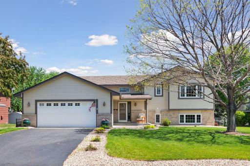 8930 Woodhall Crossing N, Brooklyn Park, MN 55443