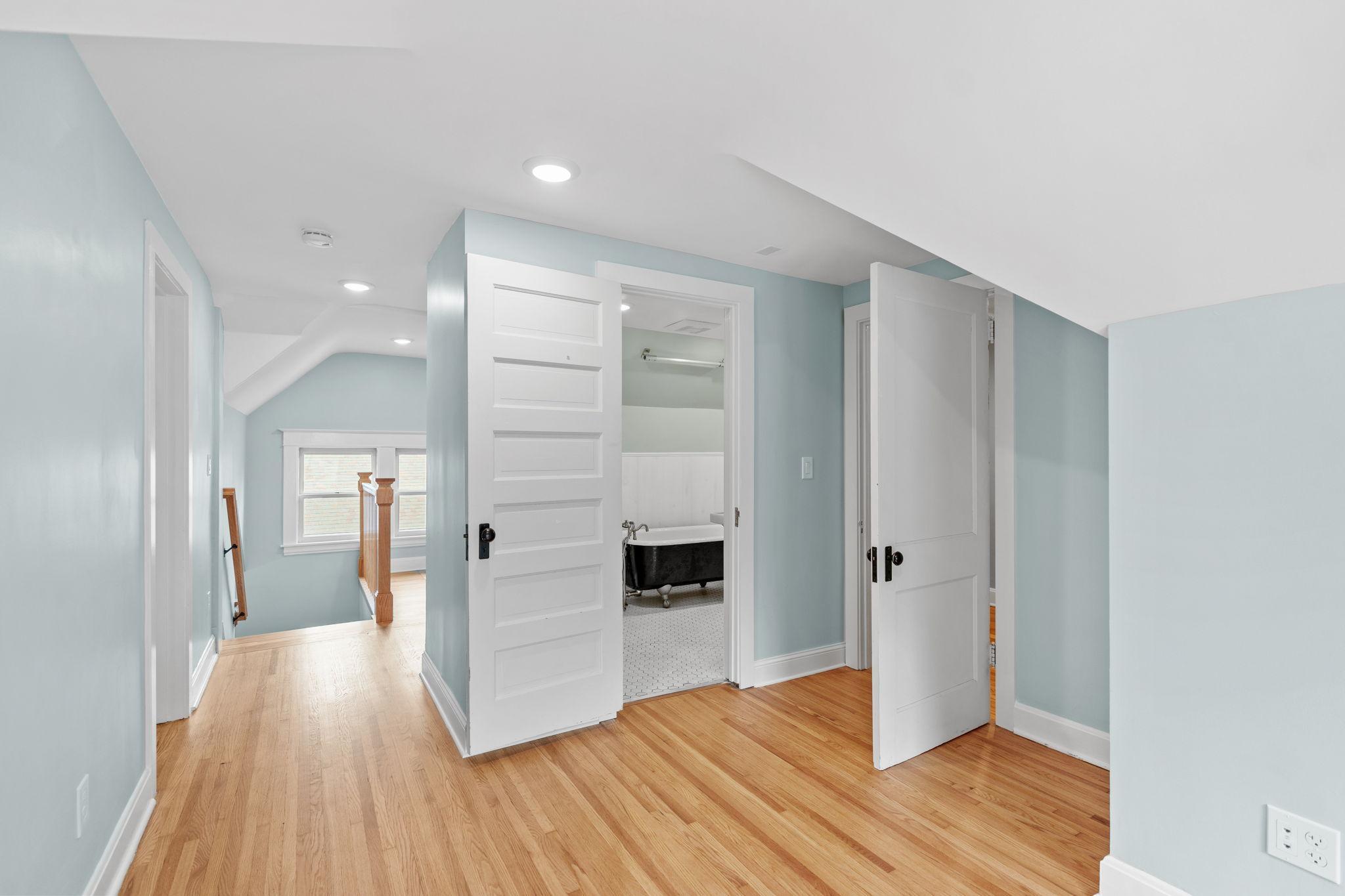 3rd floor landing