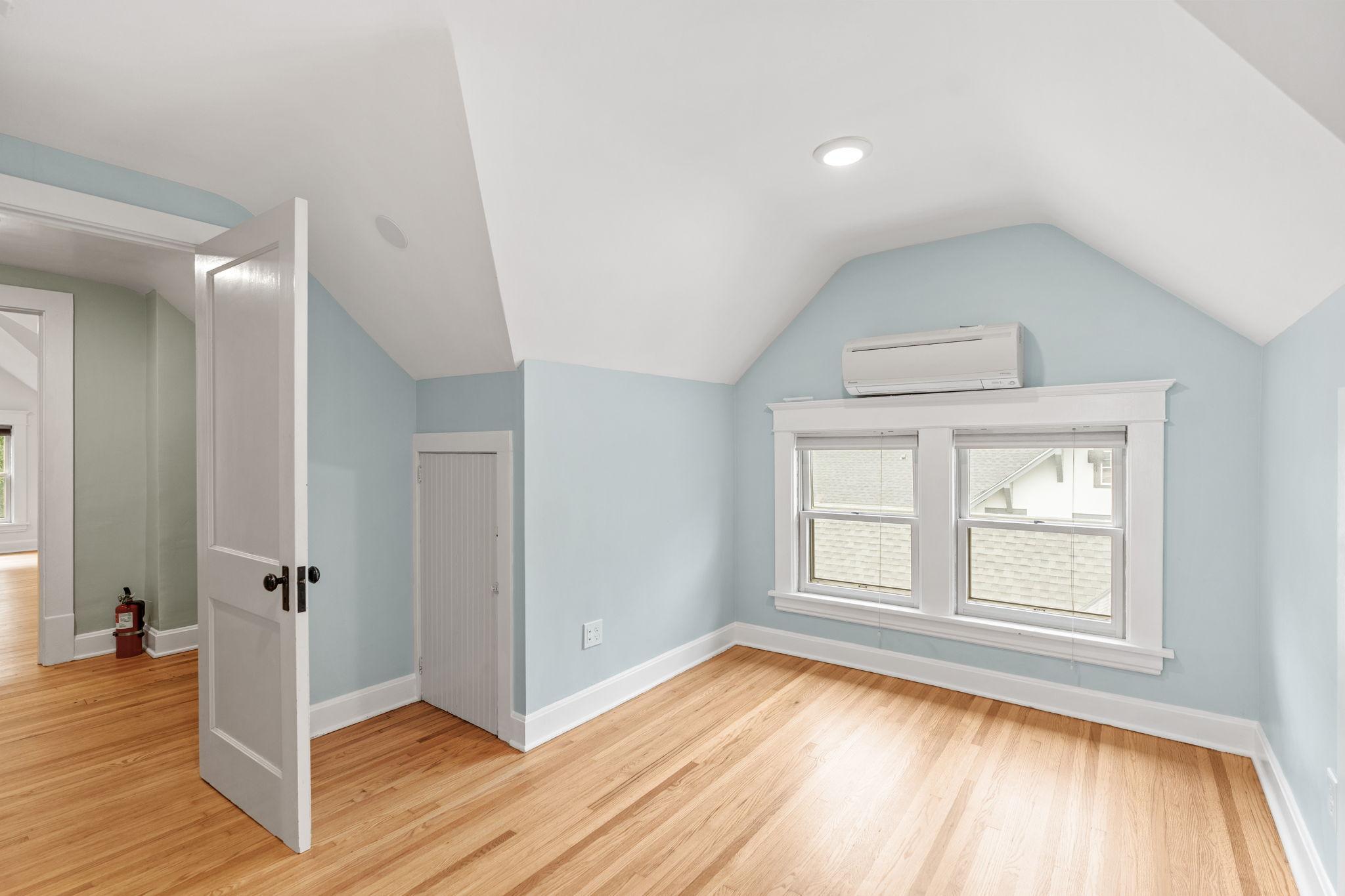 3rd floor landing
