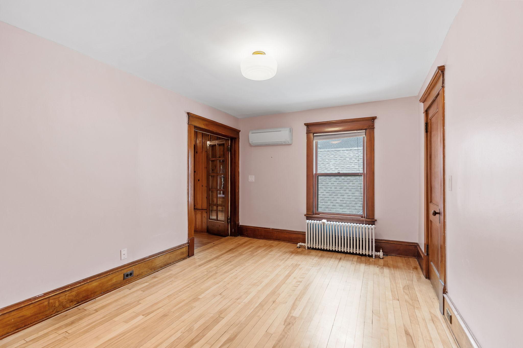 Bedroom 2 - 2F