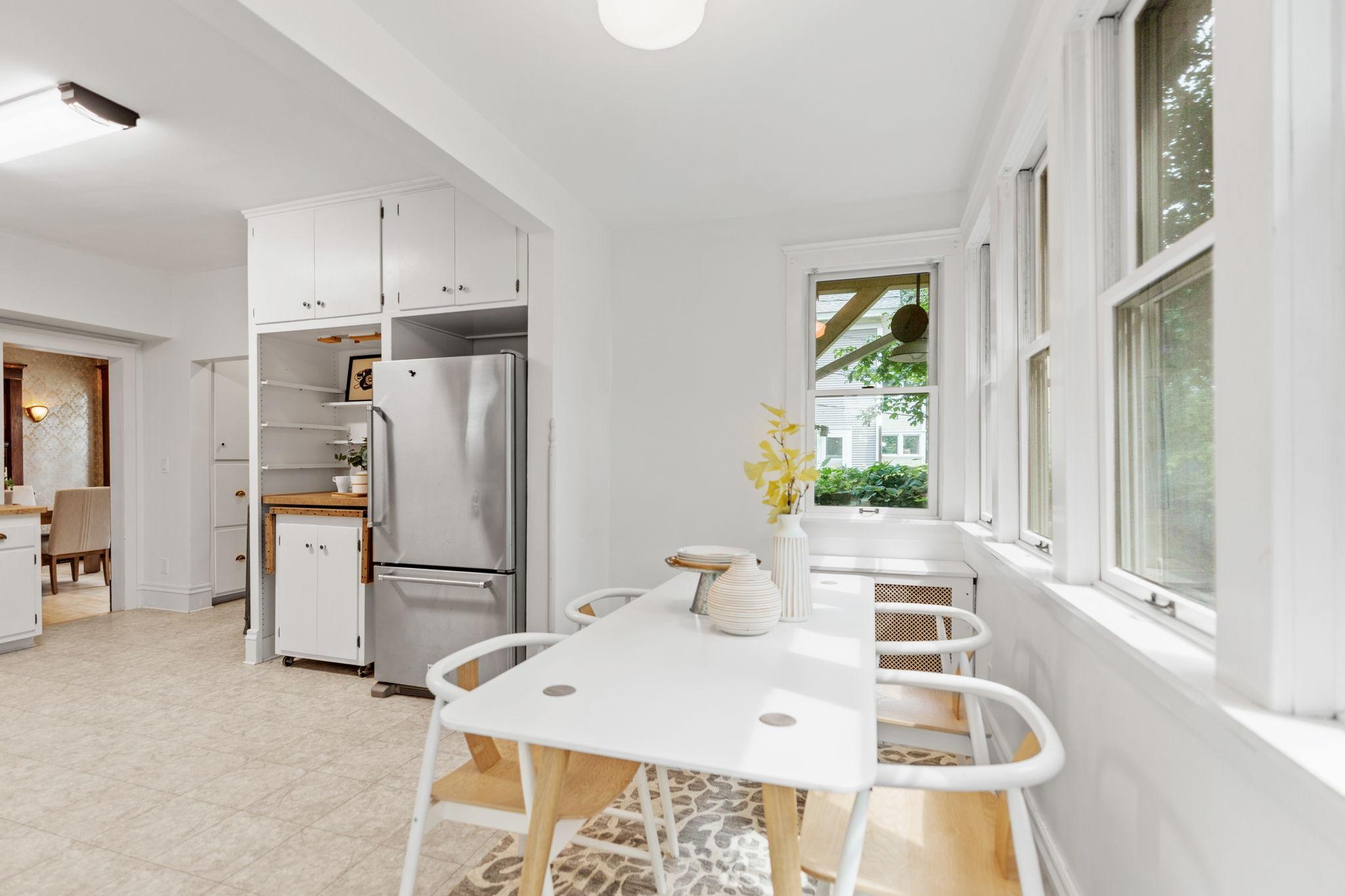Eat In Kitchen
