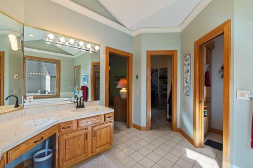 Deluxe primary bath and walk in closet