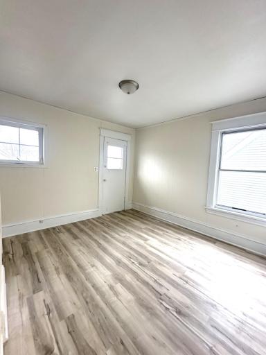 1000 Aurora Avenue, Saint Paul, MN 55104