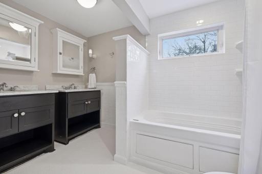 183 Maple Street, Excelsior, MN 55331