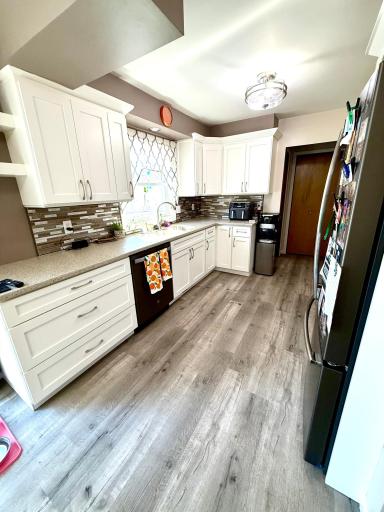 518 Merriam Avenue S, Thief River Falls, MN 56701