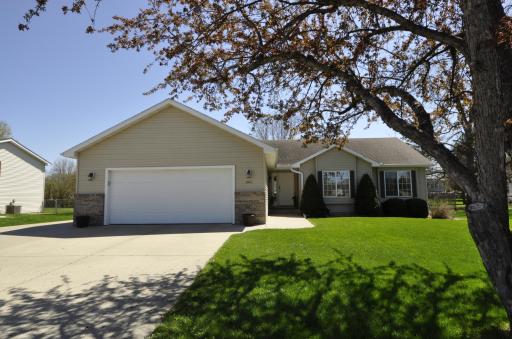 965 18th Street SE, Owatonna, MN 55060