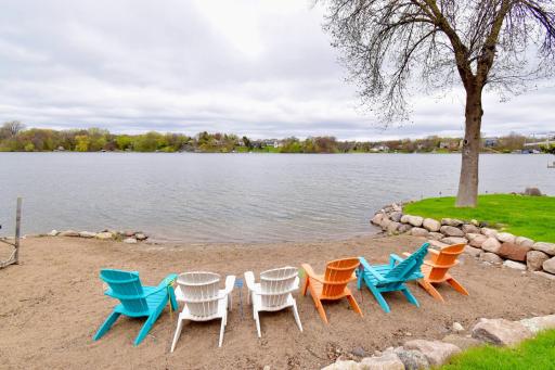 8041 Chesshire Lane N, Maple Grove, MN 55311