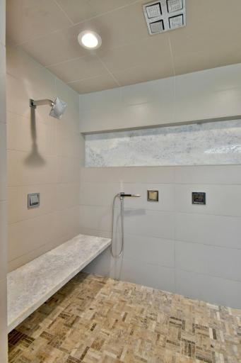 8041 Chesshire Lane N, Maple Grove, MN 55311