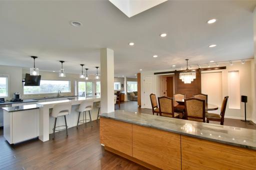 8041 Chesshire Lane N, Maple Grove, MN 55311
