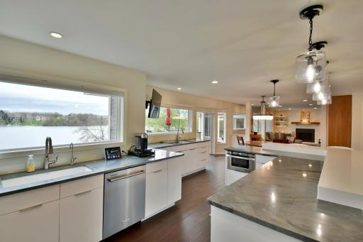 8041 Chesshire Lane N, Maple Grove, MN 55311