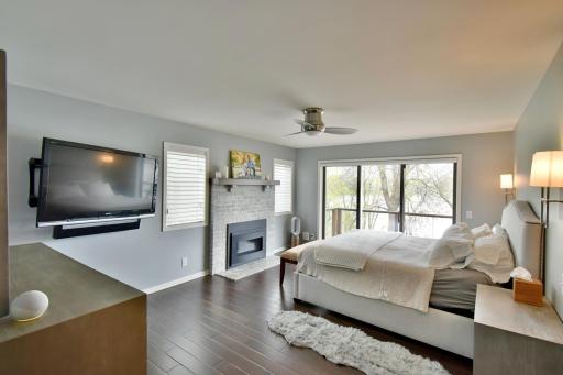 8041 Chesshire Lane N, Maple Grove, MN 55311