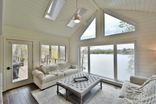 8041 Chesshire Lane N, Maple Grove, MN 55311