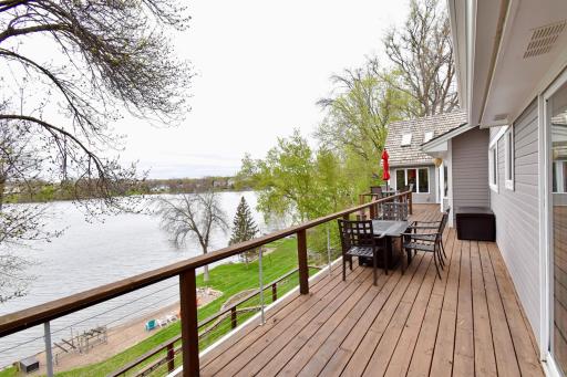 8041 Chesshire Lane N, Maple Grove, MN 55311