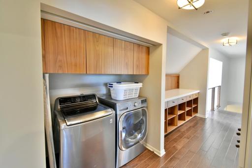 8041 Chesshire Lane N, Maple Grove, MN 55311