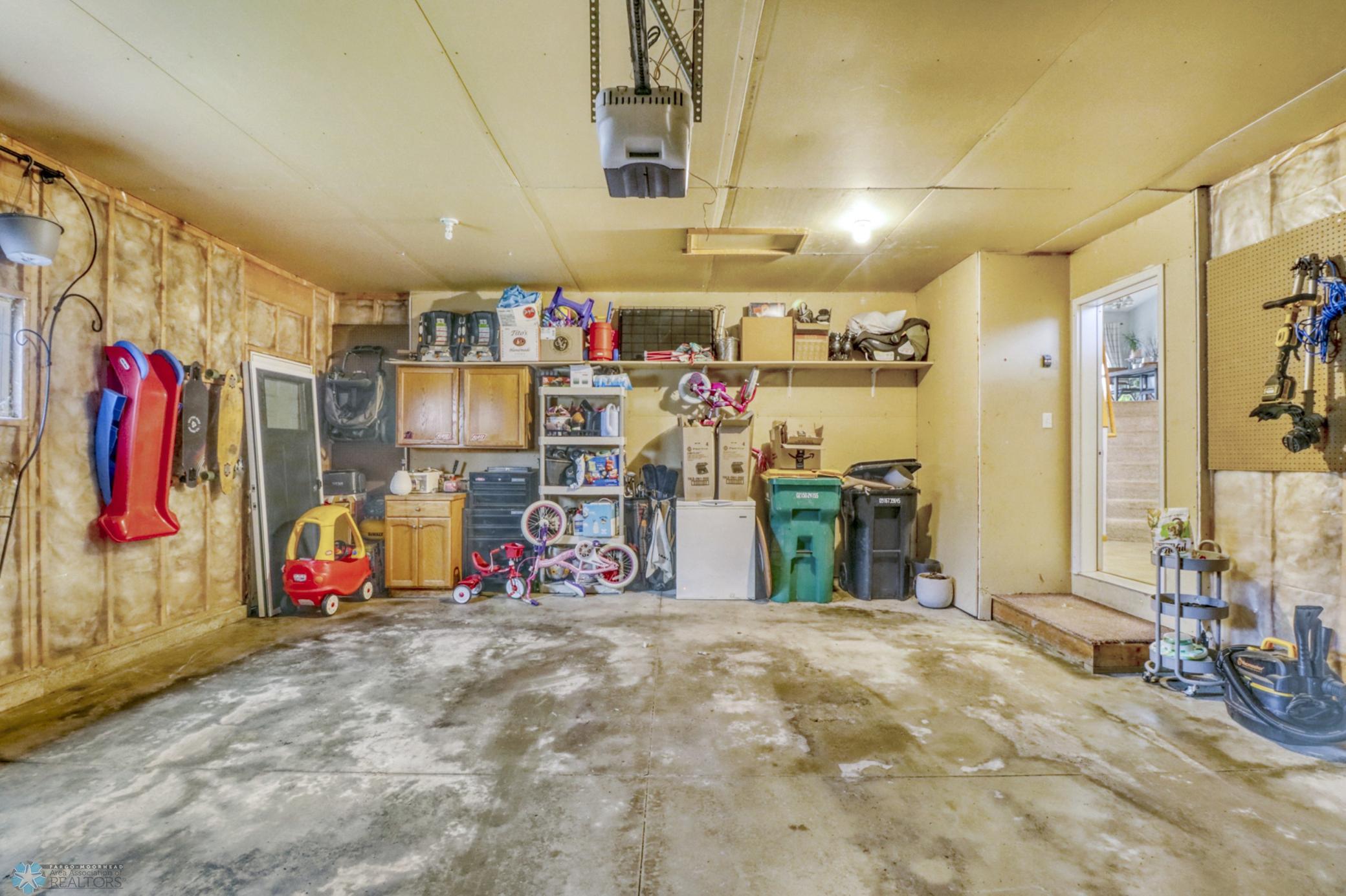 Garage1_2.JPG
