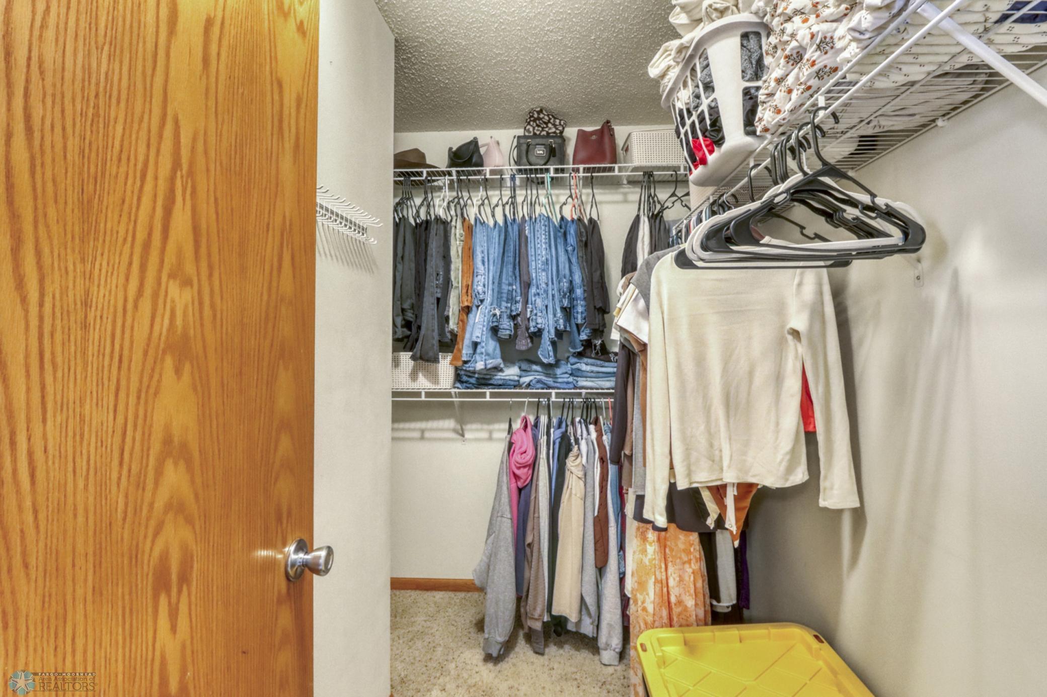 Primary Closet1_1.JPG