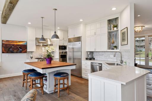 125 Chevy Chase Drive, Wayzata, MN 55391