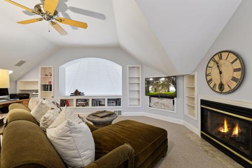 125 Chevy Chase Drive, Wayzata, MN 55391