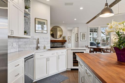 125 Chevy Chase Drive, Wayzata, MN 55391