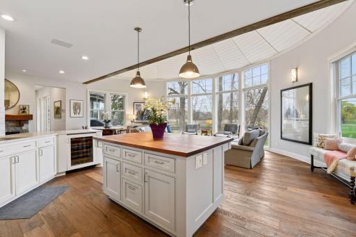 125 Chevy Chase Drive, Wayzata, MN 55391