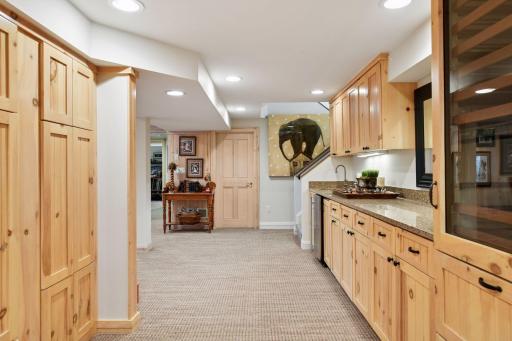 125 Chevy Chase Drive, Wayzata, MN 55391