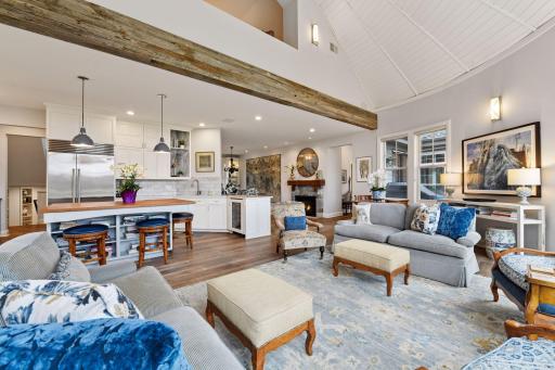 125 Chevy Chase Drive, Wayzata, MN 55391
