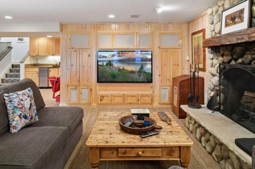 125 Chevy Chase Drive, Wayzata, MN 55391