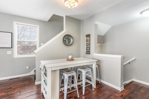 Multi use space, dining, office, exercise, art, ...