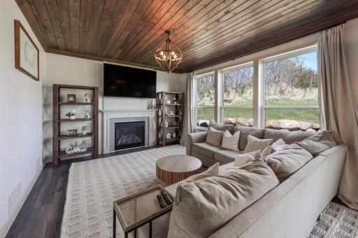 9588 Pheasant Crossing, Minnetrista, MN 55375
