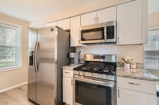1802 Nebraska Avenue E, Saint Paul, MN 55119
