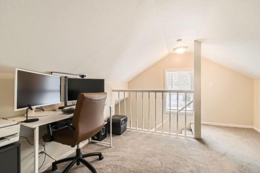 1802 Nebraska Avenue E, Saint Paul, MN 55119
