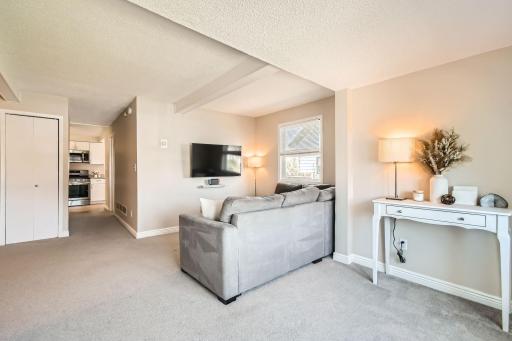 1802 Nebraska Avenue E, Saint Paul, MN 55119