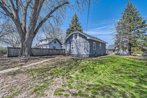 1802 Nebraska Avenue E, Saint Paul, MN 55119