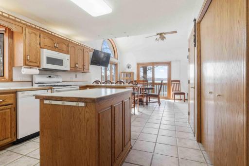 34470 Spruce Lane, Pequot Lakes, MN 56472