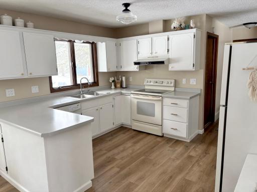 823 4th Avenue SW, Perham, MN 56573