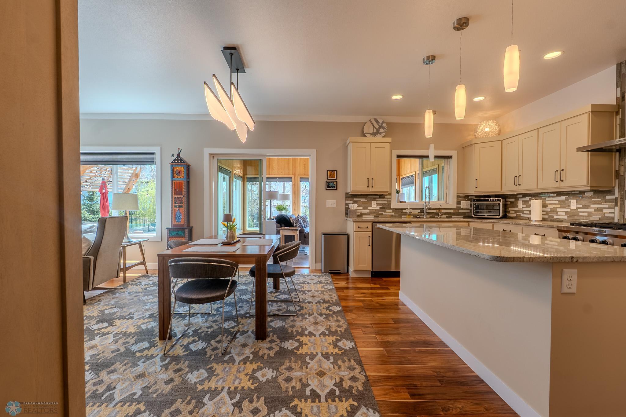 Kitchen/Dining