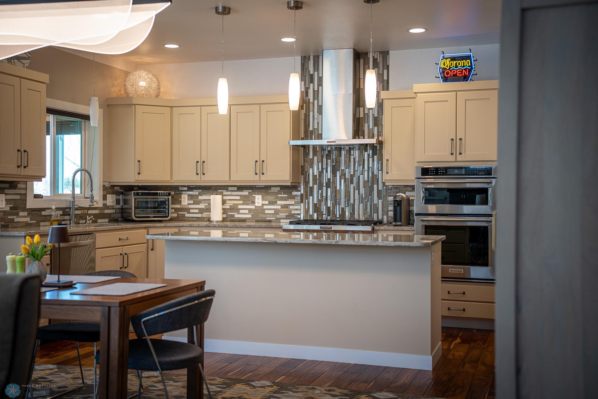 Dining/Kitchen