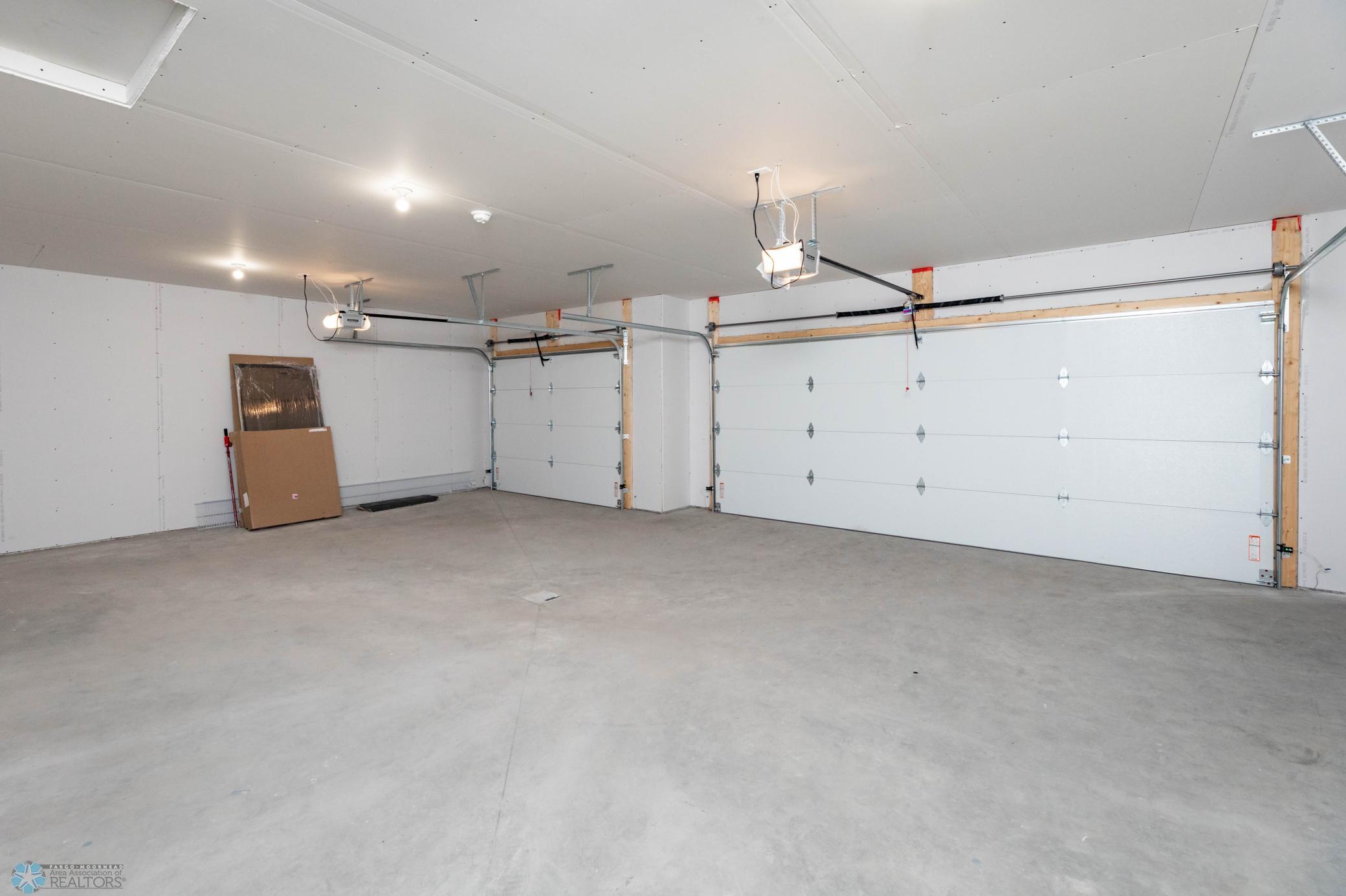 insulated garage w/ heated floors