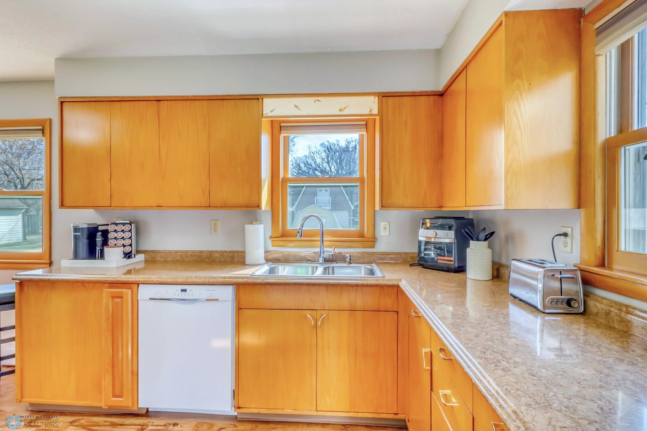 Kitchen 4