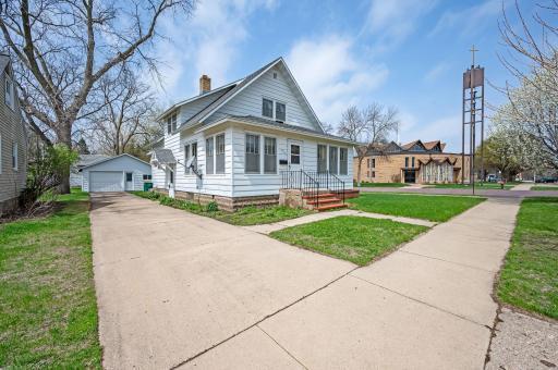 213 N Sverdrup Avenue, Jackson, MN 56143