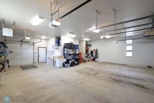 6053 Wildflower Drive S, Fargo, ND 58104