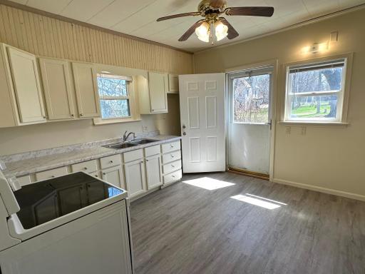 208 E Frederick Street, Le Roy, MN 55951