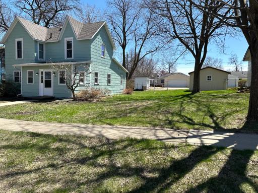 208 E Frederick Street, Le Roy, MN 55951