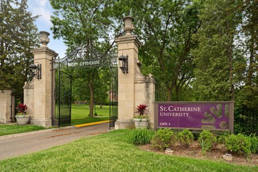 1796 Stanford Avenue, Saint Paul, MN 55105