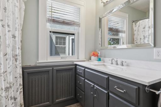 1796 Stanford Avenue, Saint Paul, MN 55105