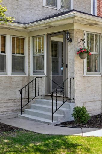 1796 Stanford Avenue, Saint Paul, MN 55105